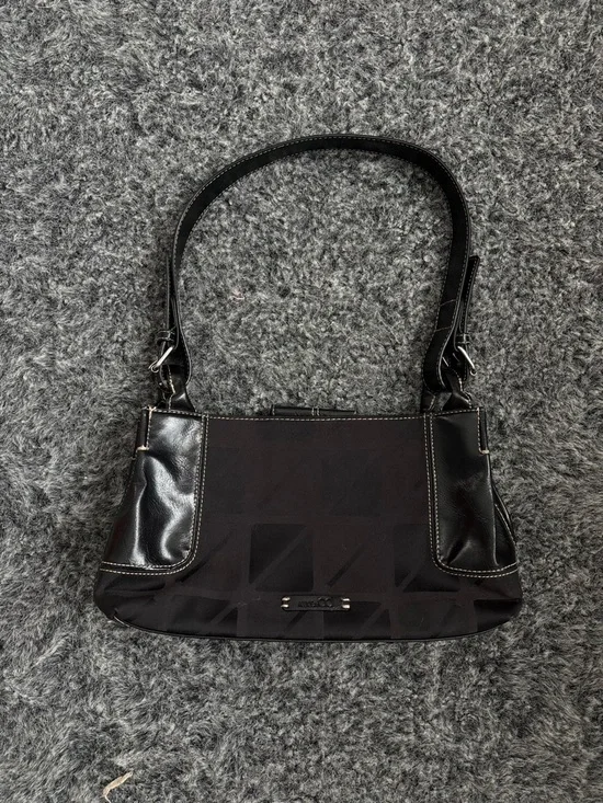 Nine West Monogram Shoulder bag - Picture 1 of 8